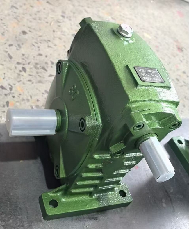 300 pcs WPS80 1:30 Worm Gearbox Reducers Successfully Delivered to Overseas Customers from our china gearbox factory
