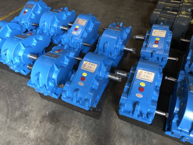 JZQ gear box reducer shipped to India
