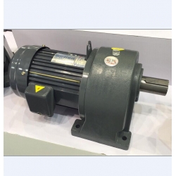1.5kw,2hp Gearmotor for poultry equipment chicken egg collecting Layer Cage